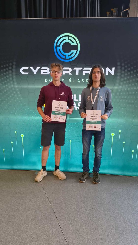 Kyberbezpečnostní soutěž Cybertron: 5 dní plných IT, kryptografie a nových zkušeností-14