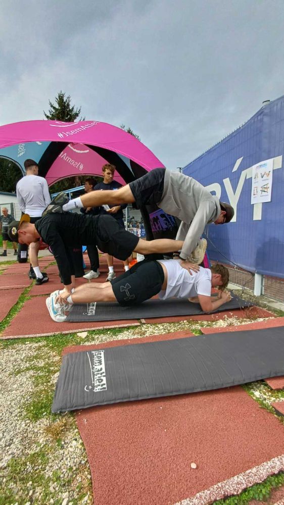 Vybojovali jsme 6. místo v republikovém finále Středoškolského atletického poháru v atletice-9