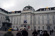 2024-12-10-058