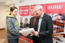 Společnost KASPER KOVO s.r.o. ocenila žáky oboru nástrojař