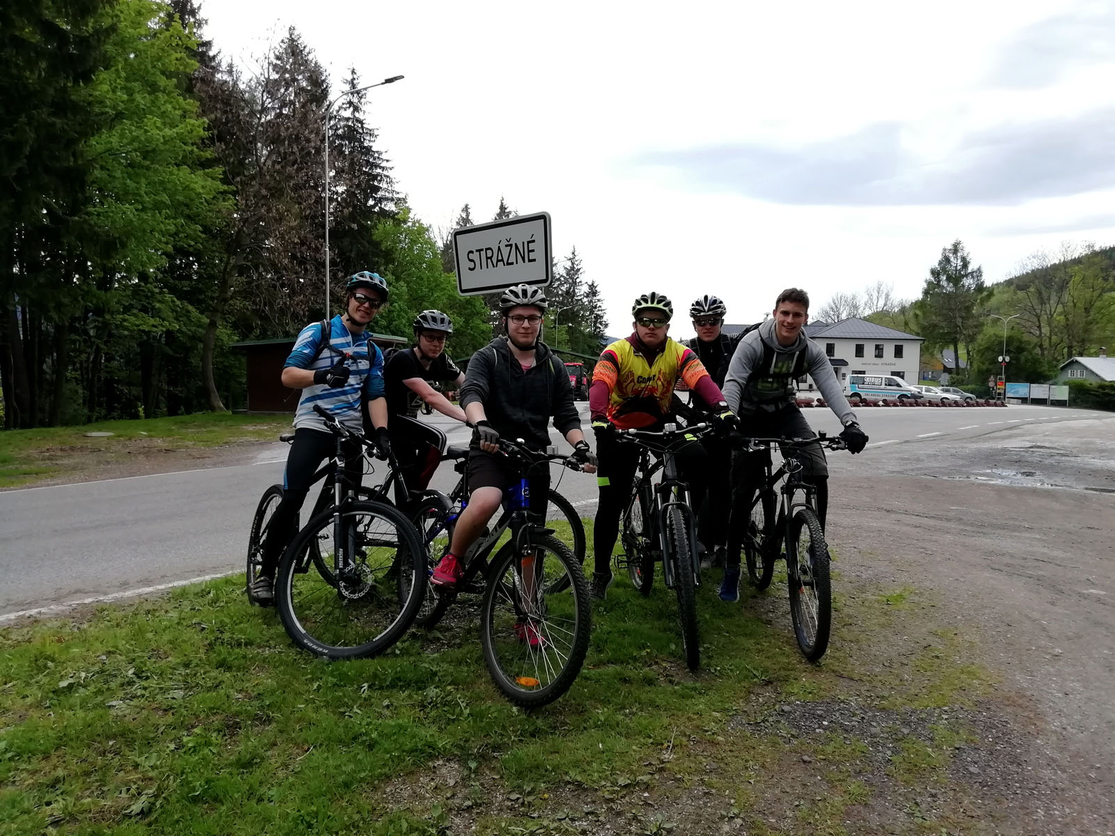 Sportovní kurz strojařů a elektrikářů v Dolním Dvoře u Vrchlabí