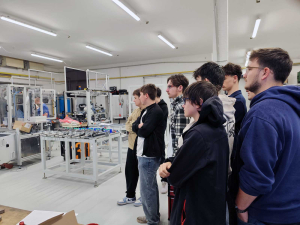 Nástrojáři na exkurzi konstrukce a výroby strojů a linek pro průmyslovou automatizaci