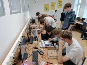 Projektový den: Druháci si vyzkoušeli roli učitelů