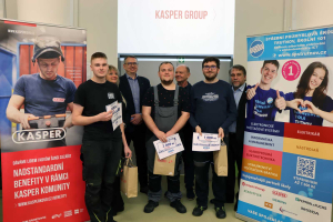 Společnost KASPER KOVO ocenila Nástrojaře roku a předala škole dar 100 000 Kč