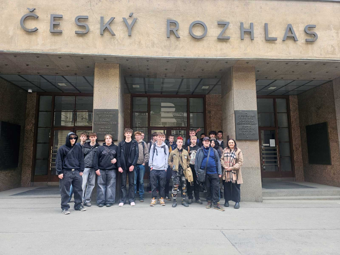 Od mikrofonu k mentoskám: den, kdy jsme (ne)počítali trajektorii a odměnou byly kantorky