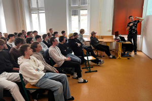 Běžící češtinář ve škole